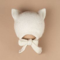 Kitty hat ivoiry