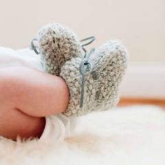 Baby alpaca baby slippers grey Petit Kolibri