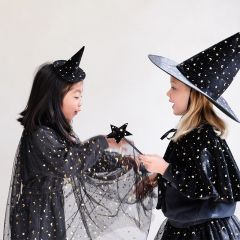 Magical witches cape Mimi and Lula