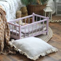 Pink doll's bed Mirabelle