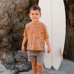 Raw edge t-shirt chase the sun Rylee and Cru