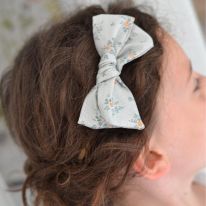 Florestine bow nylon headband green Little Millie
