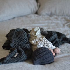 Knitting beguin goblin anthracite Le béguin pour toi